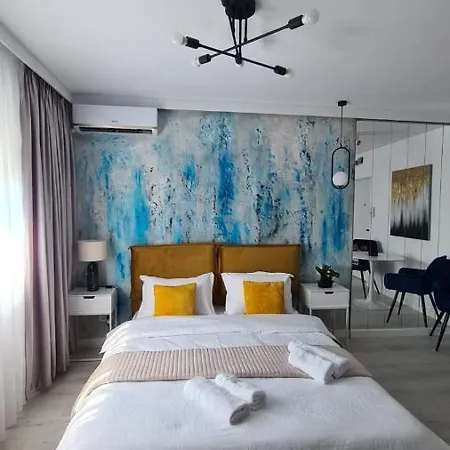 Government Deluxe By Magic 4*