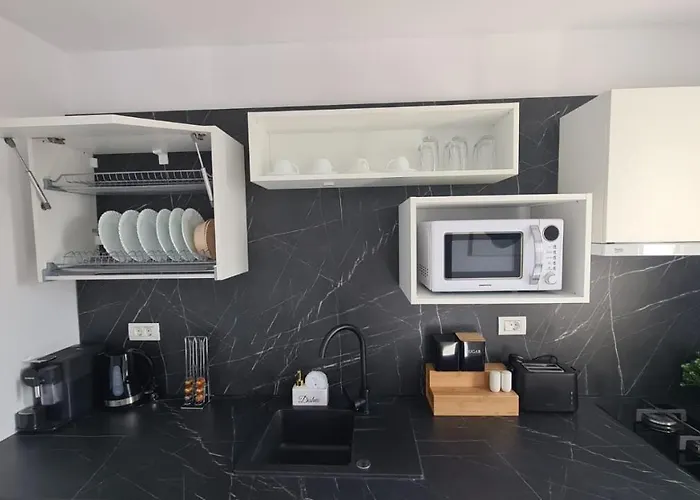 Apartmanhotel Government Deluxe By Magic 4*