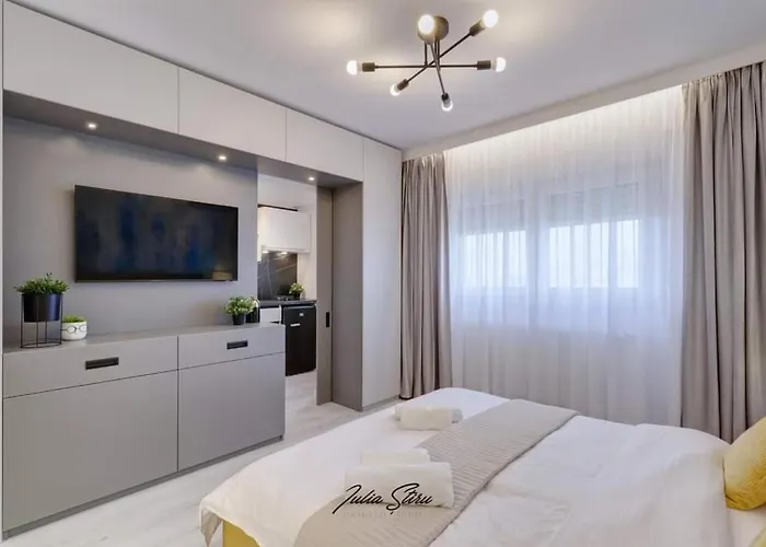 Government Deluxe By Magic